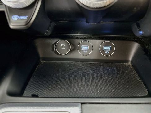 Used 2022 Genesis G70 3.3T RWD image 18