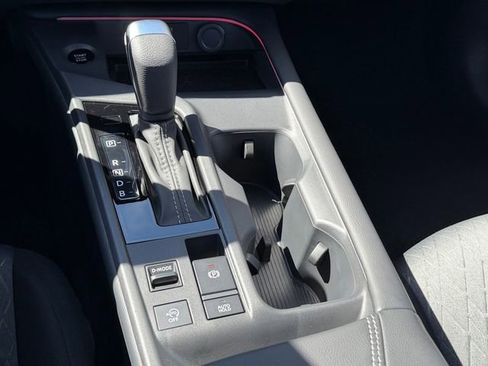 New 2026 Nissan Sentra SV w/ SV Convenience Package FWD image 17