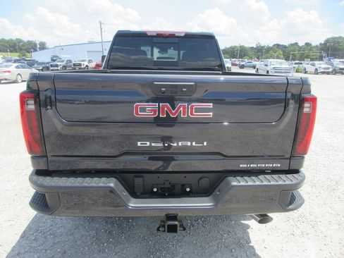 New 2026 GMC Sierra 2500 Denali w/ Denali Reserve Package AWD/4WD image 5