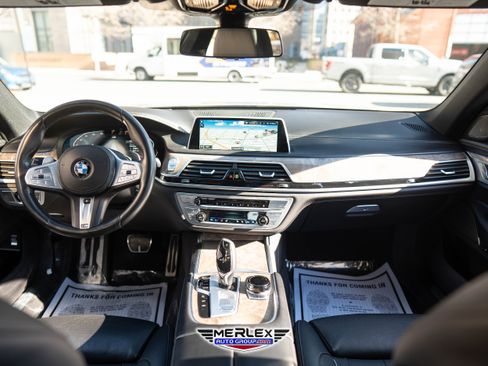 Used 2020 BMW 750i xDrive xDrive M SPORT LINE w/ Executive Package image 14