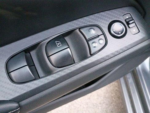 Used 2024 Nissan Altima 2.5 SV image 15