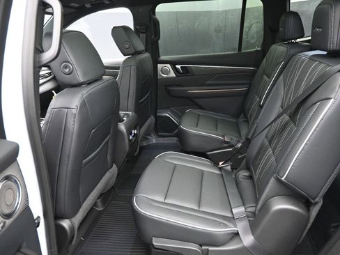 New 2026 Buick Enclave Avenir w/ Super Cruise Package image 12