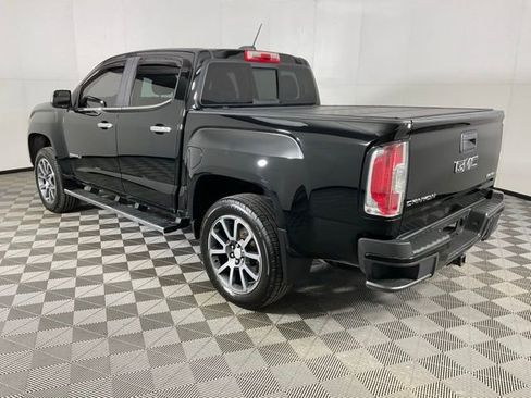 Used 2018 GMC Canyon Denali image 4