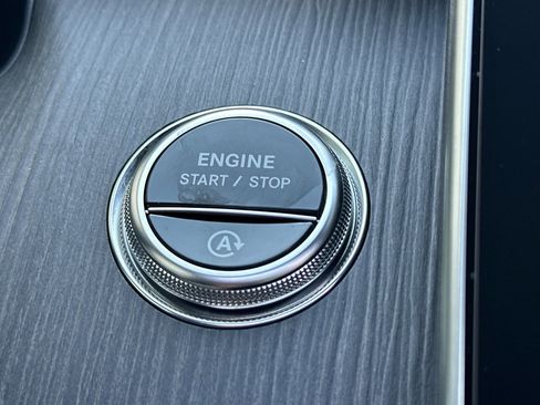 New 2025 Mercedes-Benz C 300 Sedan image 22