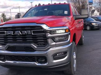 New 2026 RAM 2500 Tradesman w/ Chrome Appearance Group AWD/4WD video 3