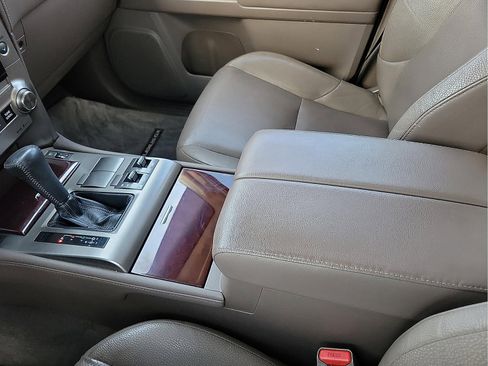 Used 2015 Lexus GX 460 w/ Premium Package image 20