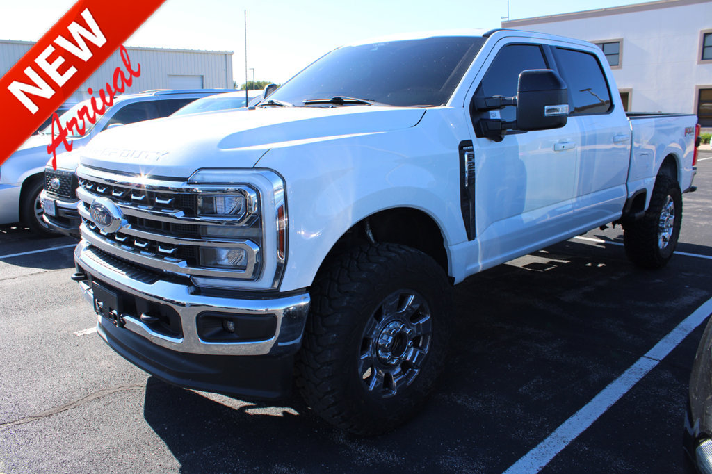 Used 2024 Ford F250 Lariat w/ FX4 Off-Road Package AWD/4WD image 1
