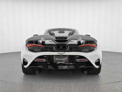New 2026 McLaren 750S image 5