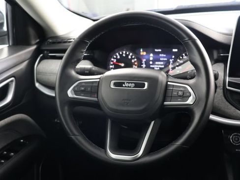 Used 2022 Jeep Compass Latitude w/ Convenience Group AWD/4WD image 10