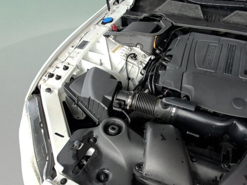 Used 2017 Jaguar XJ R-Sport image 22