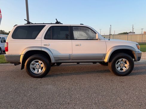 Used 1998 Toyota 4Runner Limited AWD/4WD image 19