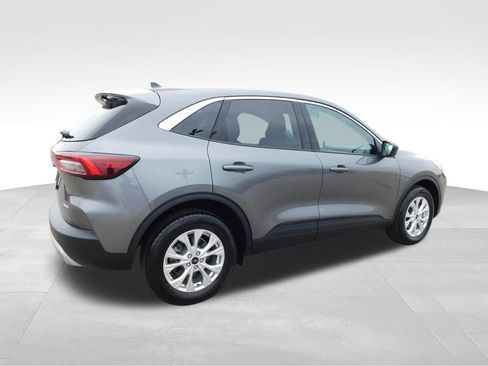 Used 2023 Ford Escape Active AWD/4WD image 3