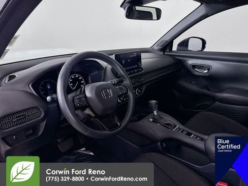 Used 2023 Honda HR-V Sport image 11