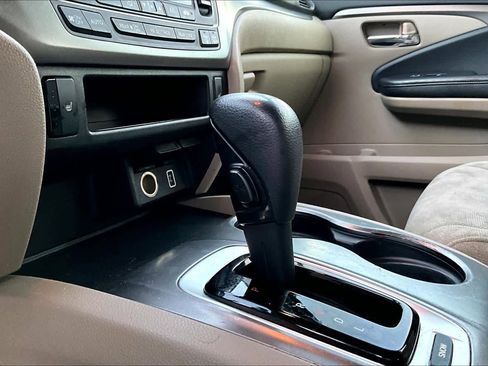 Used 2019 Honda Pilot EX image 15