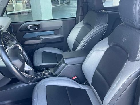 Used 2022 Ford Bronco Black Diamond AWD/4WD image 11