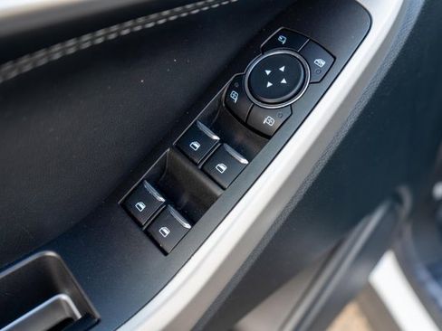 Used 2024 Ford Explorer XLT w/ Equipment Group 202A image 19