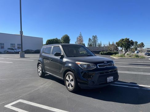 Used 2015 Kia Soul image 3