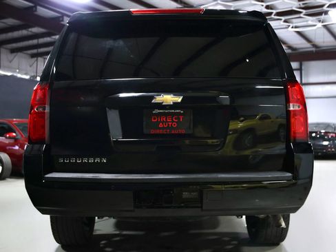 Used 2019 Chevrolet Suburban LT image 14