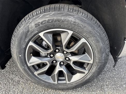 Used 2022 Chevrolet Silverado 1500 LT image 12