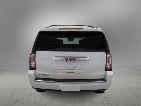 Used 2016 GMC Yukon Denali w/ Open Road Package image 7
