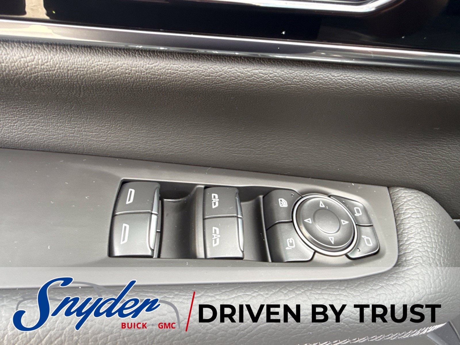 New 2026 GMC Yukon Denali w/ Advanced Technology Package AWD/4WD image 31