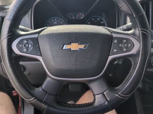 Used 2016 Chevrolet Colorado LT image 11