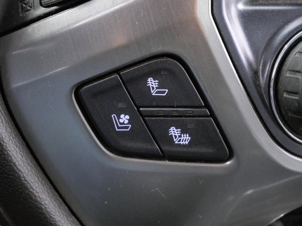 Used 2018 Chevrolet Silverado 1500 LTZ Z71 w/ LTZ Plus Package AWD/4WD image 28