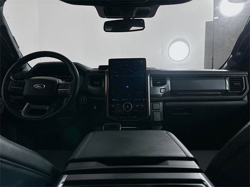 Used 2023 Ford F150 Lightning Lariat image 23