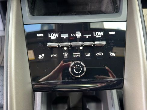 Certified 2024 Porsche Macan Turbo Electric image 27