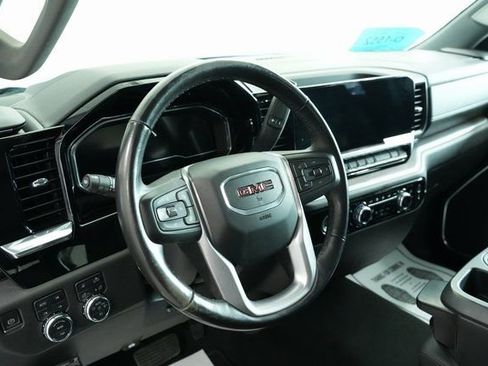 Used 2022 GMC Sierra 1500 SLT w/ X31 Off-Road Package image 14
