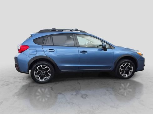 Used 2016 Subaru Crosstrek 2.0i Limited AWD/4WD image 9