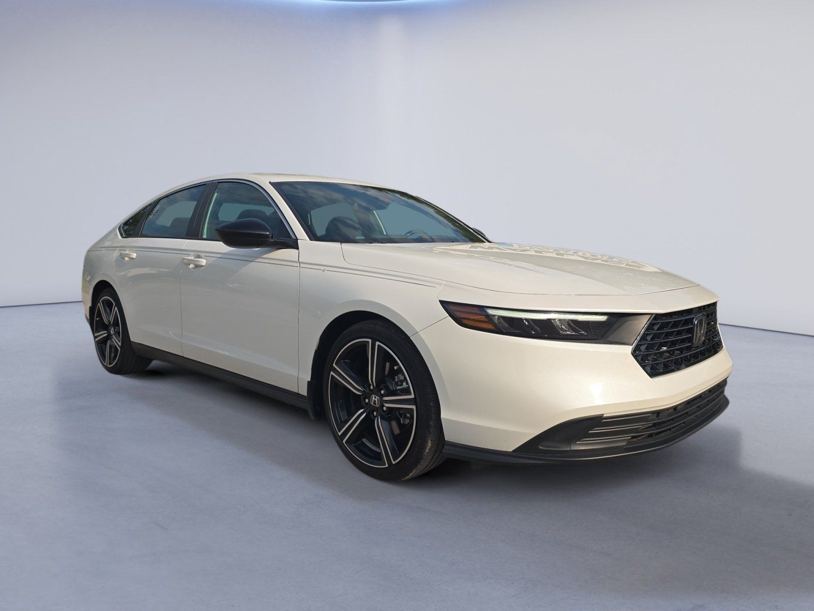 Used 2024 Honda Accord Sport image 8