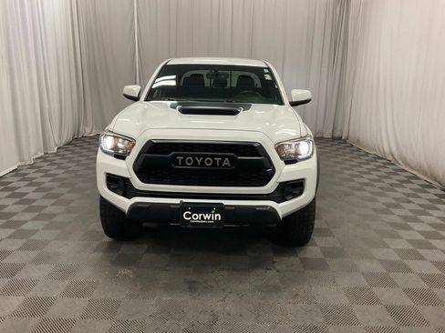 Used 2017 Toyota Tacoma TRD Pro AWD/4WD image 13