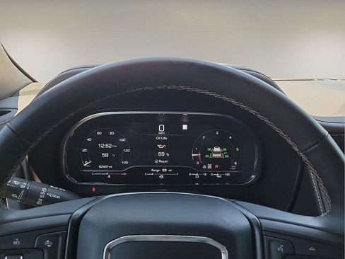 Used 2023 GMC Yukon AT4 w/ AT4 Premium Package AWD/4WD image 19