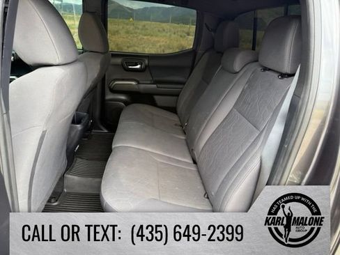 Used 2019 Toyota Tacoma TRD Sport w/ Technology Package RWD image 26
