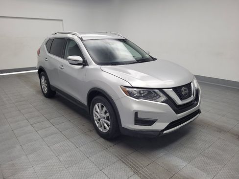 Used 2020 Nissan Rogue SV FWD image 13