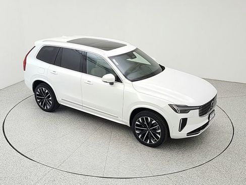 New 2026 Volvo XC90 T8 Plus w/ Protection Package AWD/4WD image 15