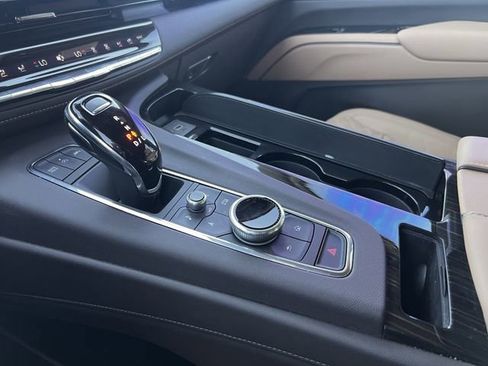 Used 2023 Cadillac Escalade Premium Luxury w/ Performance Package image 21