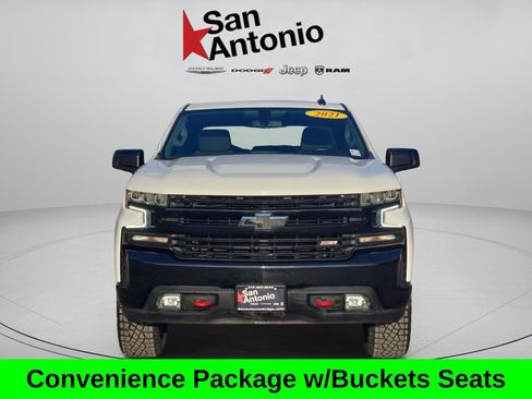 Used 2021 Chevrolet Silverado 1500 LT Trail Boss w/ Convenience Package II image 3