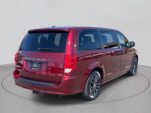 Used 2017 Dodge Grand Caravan SE FWD image 36
