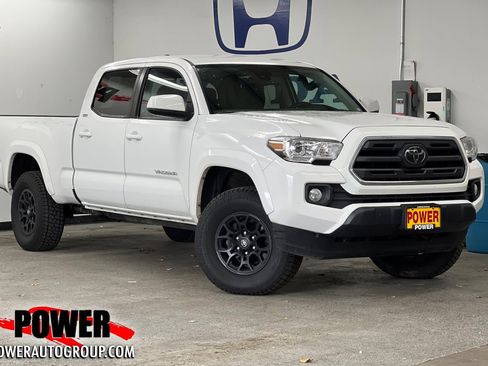 Used 2019 Toyota Tacoma SR5 image 1