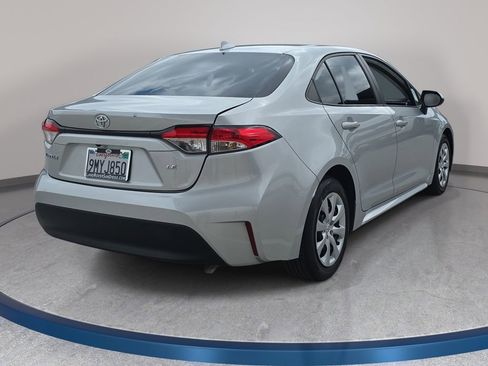 Used 2023 Toyota Corolla LE FWD image 6