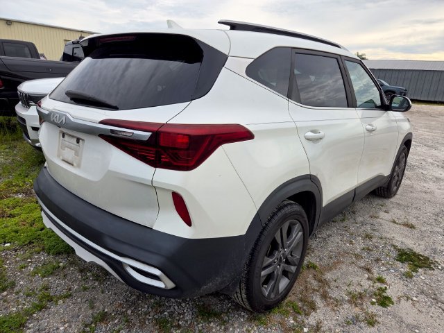 Used 2023 Kia Seltos S FWD image 4