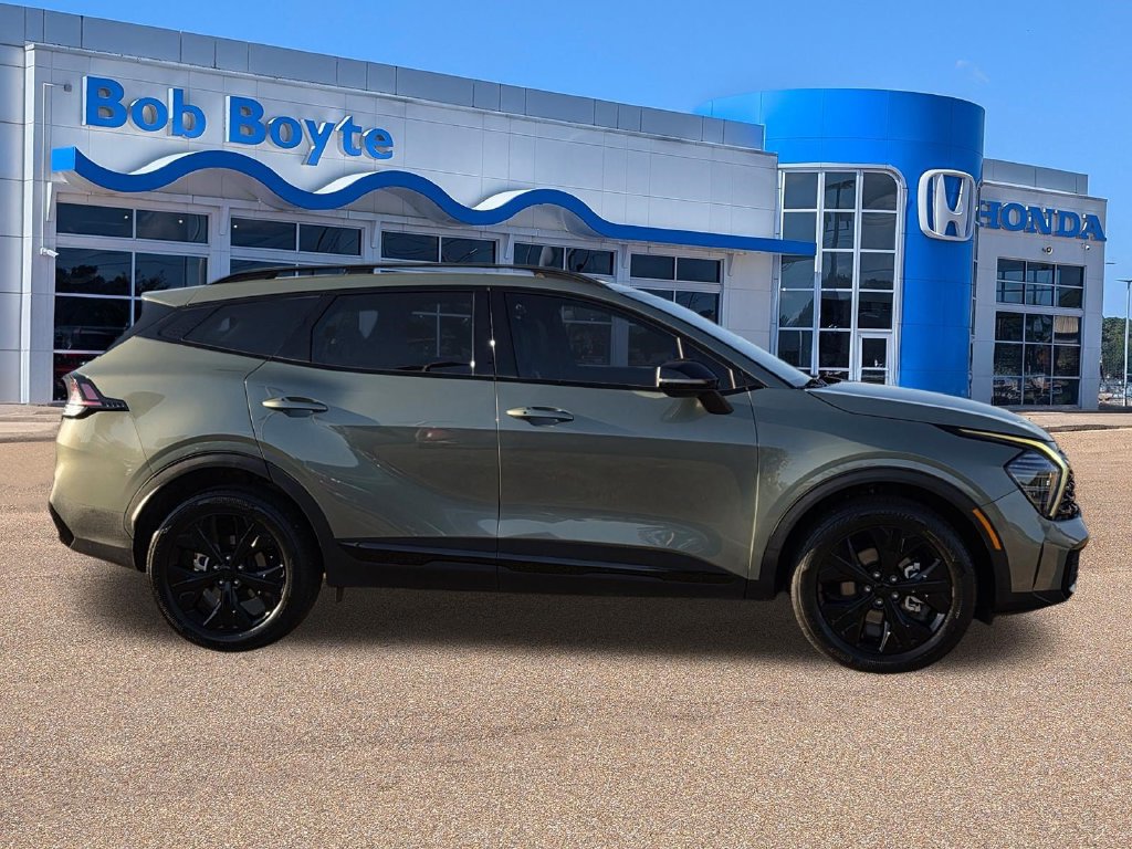 Used 2025 Kia Sportage X-Line w/ Premium Package AWD/4WD image 4