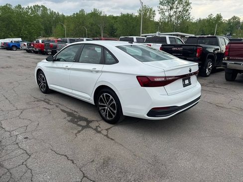 Used 2025 Volkswagen Jetta Sport FWD image 2