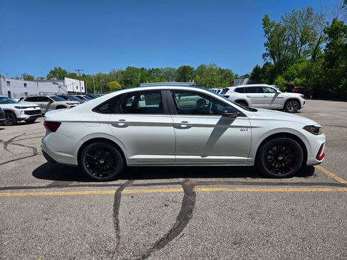New 2026 Volkswagen Jetta GLI Autobahn FWD image 6