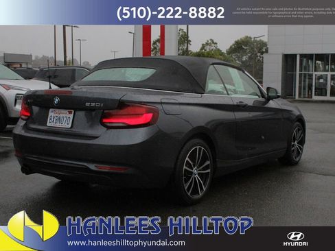 Used 2021 BMW 230i xDrive Convertible w/ Premium Package image 7