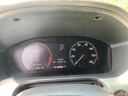 Used 2024 Honda HR-V LX image 11