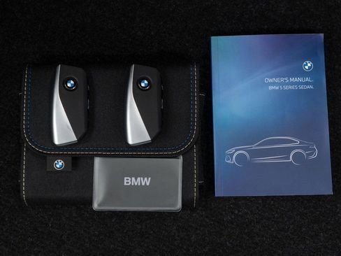 Used 2025 BMW 540i xDrive image 56