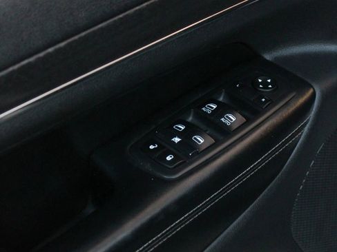Used 2016 Jeep Grand Cherokee Limited w/ Trailer Tow Group IV AWD/4WD image 9
